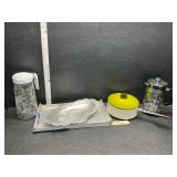 Aluminum trays,pot and other