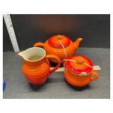 LE Crenset tea set