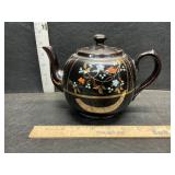 Tea pot
