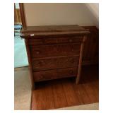 Oak chest of drawers