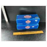 2 die cast cars