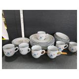 International Stoneware set