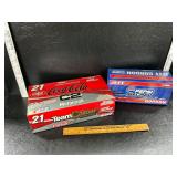 2 die cast cars