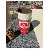 Vintage oil can Vintage oil can