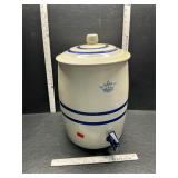 Roseville pottery water crock Roseville pottery water crock