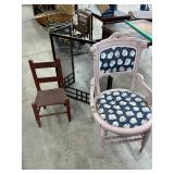 Fire screen and 2 chairs