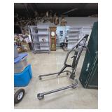 Hydraulic patient lift