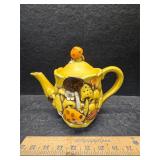 Mushroom daisy teapot