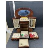 Jewelry box with contents