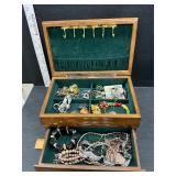 Jewelry box with contents