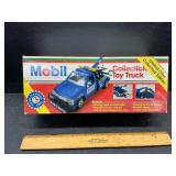 1995 Mobil toy truck