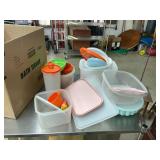 Assorted Tupperware