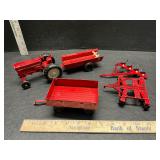 Die cast tractor with emplacements