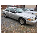 2003 ford crown Vic 125,296 miles