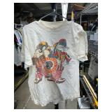 Vintage Redskins and Braves shirt