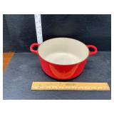 Lecreuset cast iron enamel pot