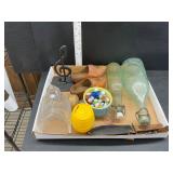 Assorted vintage items