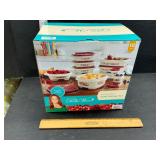 Food storage set and plate set