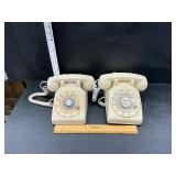 2 vintage phones
