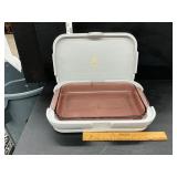 Insulated casserole dish