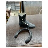 Metal shoe and horse shoe