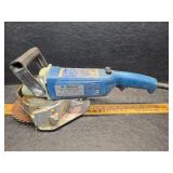 Crain undercut saw working