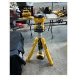 Dewalt 20 volt led pole light