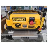 DeWalt 13 inch planer working