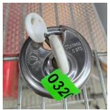 Disc lock with keys