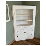Corner cabinet