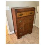 Antique chest of drawers