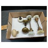 Antique door knobï¿½s