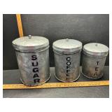 Metal canisters