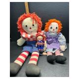 Vintage raggedy Ann and Andy dolls