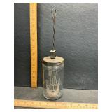 Antique Bordenï¿½s 1 pint churn