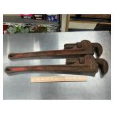 Pipe wrenches