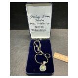 Sterling silver necklace with pendant