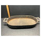Cast iron pan