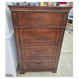 4 drawer chest 29*19*46 tall