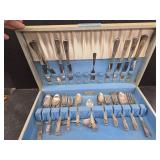 Flatware set
