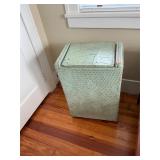 Vintage laundry hamper