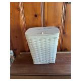 Vintage laundry hamper