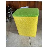 Laundry hamper