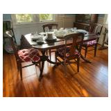 Vintage mahogany dining table with 6 chairs