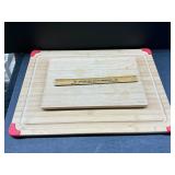 2 bamboo cutting boards