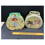 2 tins with buttons and spools