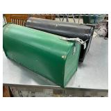 2 Mail Boxes