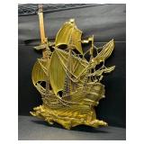 Vintage ship decor