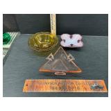 3 pieces of vintage glassware