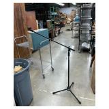 Microphone stand
